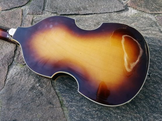 Höfner 500/1 Violin Bass 1967 back
