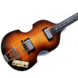 1965 Hofner 500/1 violin bass